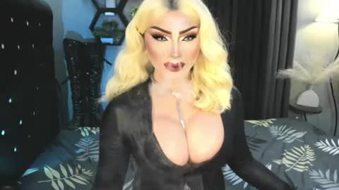 Snapshot of misschannel4sub chatting on July 19, 11:25 am PRIESTESS CHANNEL online show from July 19, 11:25 am