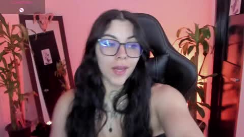 Missy Charlottte.  Hey remember to give me a thumbs up ty online show from April 3, 3:37 am