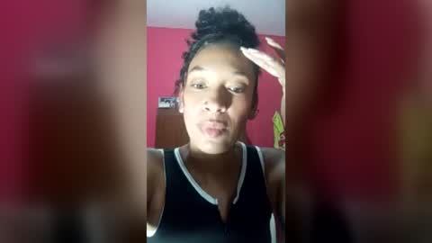 Snapshot of misscruzxz chatting on July 29, 4:27 pm Donna di Diamanti online show from July 29, 4:27 pm