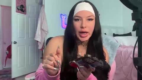 Snapshot of missdulce1 chatting on November 11, 2:28 pm D online show from November 11, 2:28 pm