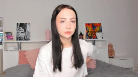Hello dear my name Elisa online show from May 10, 6:02 pm