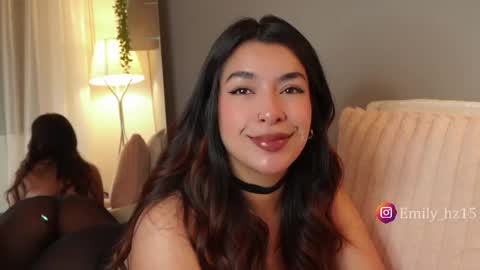 Snapshot of missemily_11 chatting on April 30, 9:48 am Yuliana online show from April 30, 9:48 am