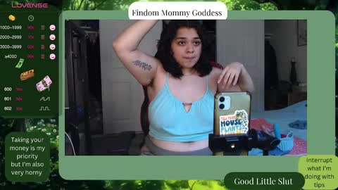 Miss Estephy online show from December 4, 8:40 pm