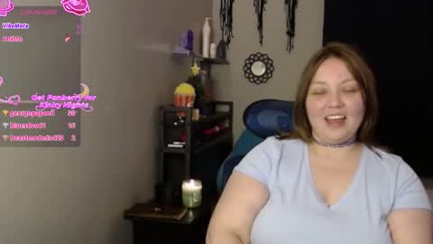 missfoxe12 online show from December 14, 11:31 pm