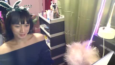 Snapshot of missheart69xx chatting on July 6, 8:11 am heart online show from July 6, 8:11 am