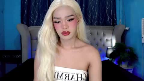 Snapshot of missionary_addiction_cumshot chatting on July 30, 1:10 pm im your queen steffie online show from July 30, 1:10 pm