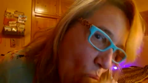 MissKittyFox online show from June 3, 4:48 am