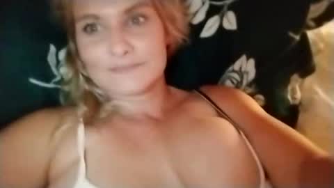 Snapshot of misslicks chatting on October 23, 6:45 am Misslicks online show from October 23, 6:45 am