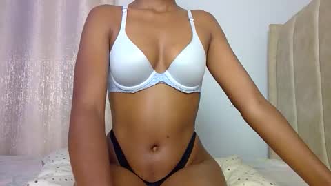 lunah online show from May 15, 1:23 am