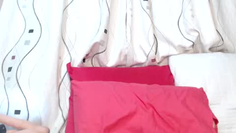 Snapshot of misslustxxx chatting on July 20, 5:44 am misslustxxx online show from July 20, 5:44 am