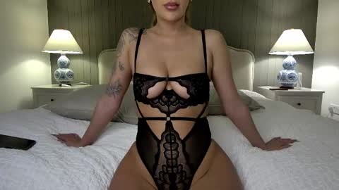 Snapshot of missmadisonmae chatting on March 16, 10:14 pm Miss Madison Mae online show from March 16, 10:14 pm
