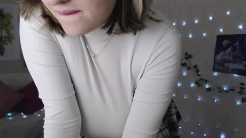 Li  online show from March 12, 9:02 am