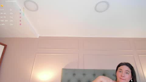 Mia  online show from April 1, 12:28 pm