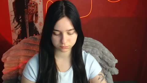 Snapshot of missmiamiss chatting on April 20, 11:46 am Mia online show from April 20, 11:46 am