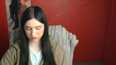 Snapshot of missmiamiss chatting on April 27, 11:19 am Mia online show from April 27, 11:19 am