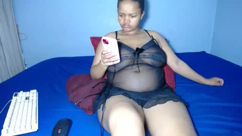 Snapshot of missmimmi69 chatting on September 27, 7:35 am mimmi online show from September 27, 7:35 am
