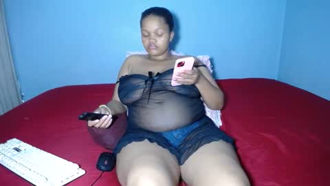 mimmi online show from October 22, 5:56 pm