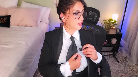 Mina online show from September 9, 3:28 am