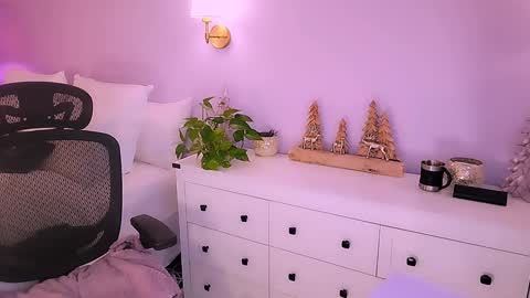 Mina online show from February 13, 4:41 am