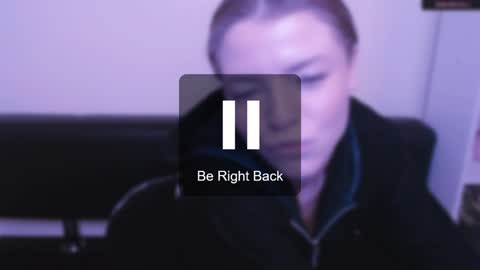 Snapshot of missoliviaa_ chatting on December 30, 10:43 am Olivia online show from December 30, 10:43 am