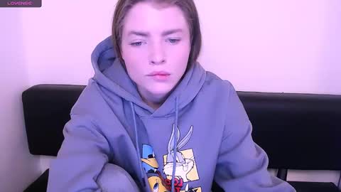 Snapshot of missoliviaa_ chatting on January 21, 11:13 am Olivia online show from January 21, 11:13 am