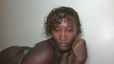 Snapshot of missprettygal chatting on June 18, 5:17 pm pretty gal online show from June 18, 5:17 pm