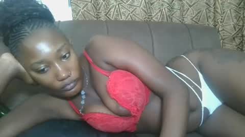 Snapshot of missprettygal chatting on July 27, 9:33 pm pretty gal online show from July 27, 9:33 pm