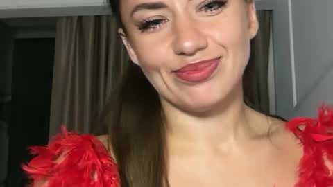 missroriann online show from May 8, 3:39 pm