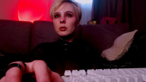 Snapshot of missseverina chatting on April 7, 11:10 am Severina but you can call me Miss Goddess Pretty online show from April 7, 11:10 am