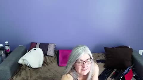 Miss Spooky Silverstacker online show from June 14, 3:14 pm