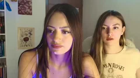 Snapshot of misstresandbonnie chatting on January 7, 3:31 am misstresandbonnie online show from January 7, 3:31 am