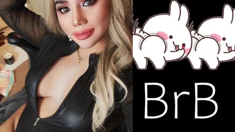 Snapshot of misstressheavenly chatting on December 9, 5:19 pm Amanda . online show from December 9, 5:19 pm