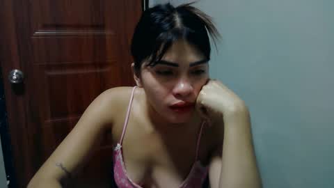 sofia online show from May 12, 1:36 am