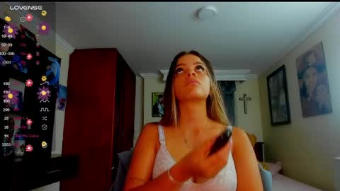 Snapshot of missvalery1 chatting on May 26, 11:45 pm missvalery1 online show from May 26, 11:45 pm