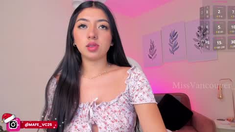 Snapshot of missvancouver_ chatting on December 15, 11:31 pm Mafe Jimenez online show from December 15, 11:31 pm