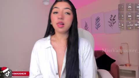 Snapshot of missvancouver_ chatting on December 17, 12:23 am Mafe Jimenez online show from December 17, 12:23 am