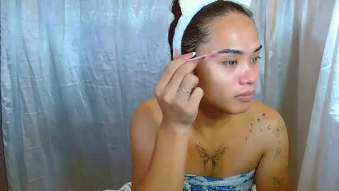 SweetViolet online show from May 13, 11:51 am