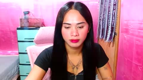 SweetViolet online show from August 5, 6:33 pm