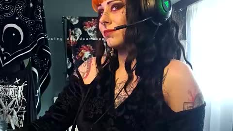 MissXDeville online show from September 21, 3:35 pm