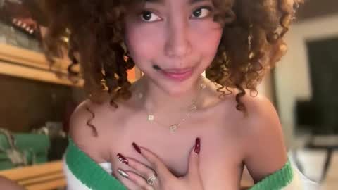 Snapshot of missxolga chatting on June 8, 5:46 pm Divine Olga online show from June 8, 5:46 pm