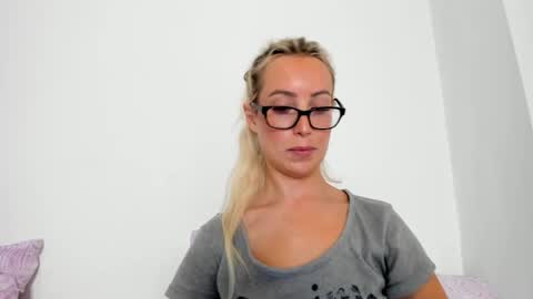 Missy matrix online show from May 29, 8:01 am
