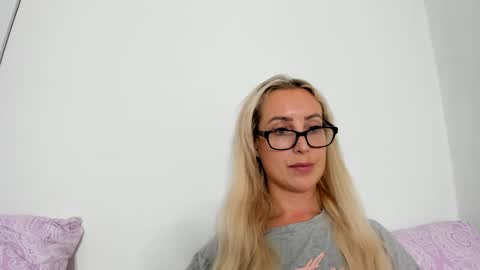 Missy matrix online show from May 30, 12:35 pm