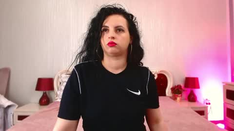 Snapshot of missy_skye chatting on April 9, 6:41 am Skye online show from April 9, 6:41 am