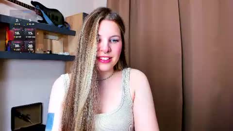 Snapshot of missyourann chatting on June 14, 6:10 pm Anya online show from June 14, 6:10 pm