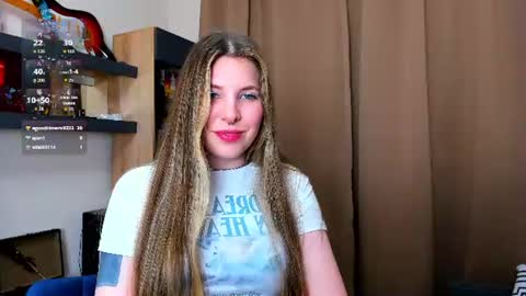Snapshot of missyourann chatting on August 2, 7:23 pm Anya online show from August 2, 7:23 pm
