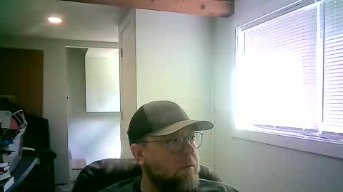 Mr. Happy online show from May 26, 9:33 pm