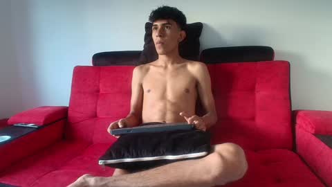 Snapshot of mister_jhonxxx chatting on December 28, 10:23 pm mister_jhonxxx online show from December 28, 10:23 pm