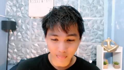 Snapshot of mister_officer chatting on November 1, 5:31 am SAINT SACHI will make your day online show from November 1, 5:31 am