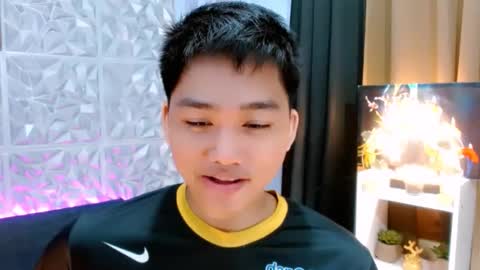 Snapshot of mister_officer chatting on December 16, 2:22 pm SAINT SACHI will make your day online show from December 16, 2:22 pm