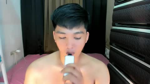 Snapshot of mister_officer chatting on April 11, 7:51 pm SAINT SACHI will make your day online show from April 11, 7:51 pm
